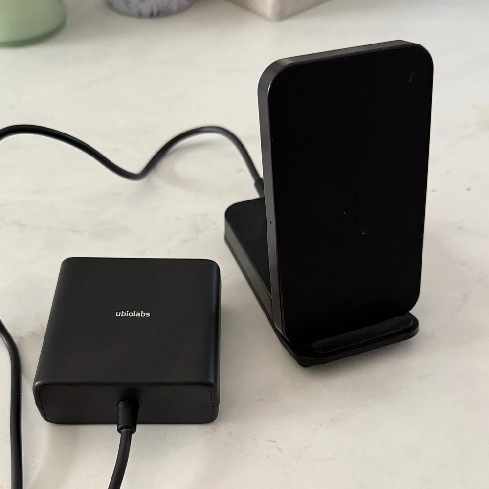 Ubiolabs Black Wireless Charging Stand for Cell Phone & AirPods